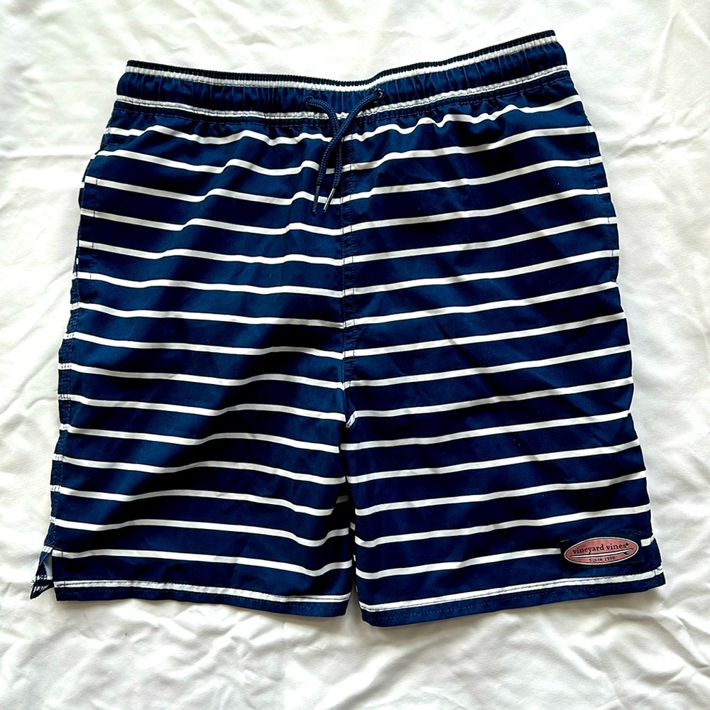 Vineyard Vines Boys Swim Trunks Size Medium (12-14)